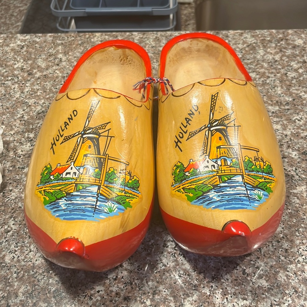 Holland wood shoes